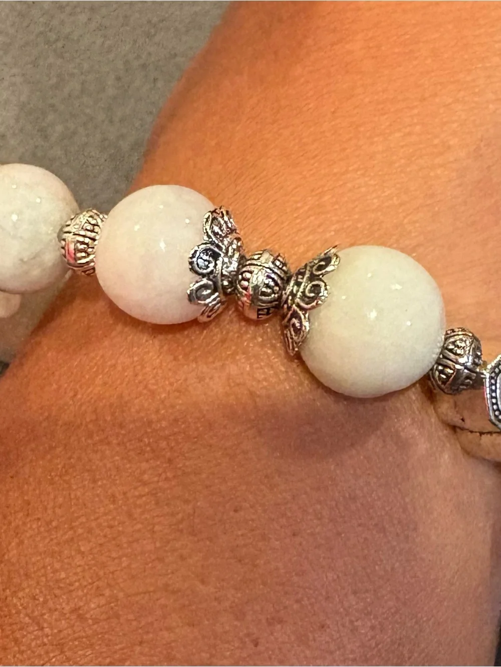 Light Green Carved Jade Bangle Bracelet